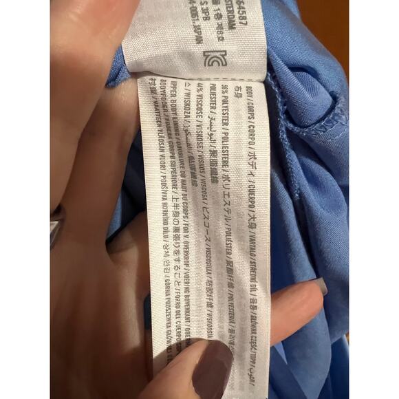 NWT Abercrombie & Fitch Satin Flutter Sleeve Maxi Dress Blue V-Neck Ring Size MT - Picture 7 of 12